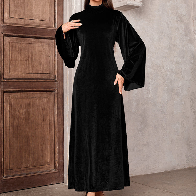 Élégante robe longue à manches cloche en velours