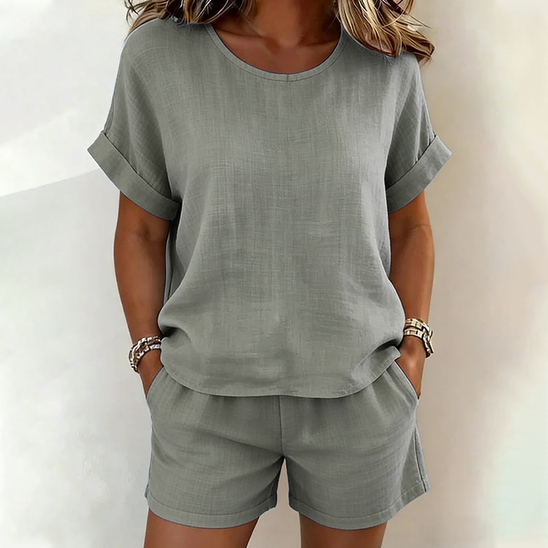 Ensemble 2 pièces pour femme : haut à manches courtes et short