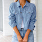 Veste en jean aux couleurs vives
