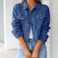 Veste en jean aux couleurs vives