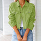 Veste en jean aux couleurs vives