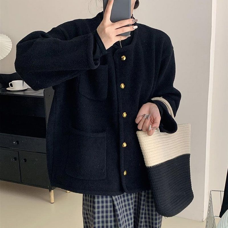 ✨Manteau court à boutons en métal de tempérament simple pour femme
