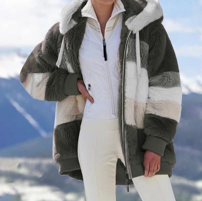 🔥2026 Nouvelle veste ample en peluche avec capuche pour l'automne et l'hiver