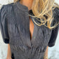 💖Vente chaude du Nouvel An💖Chemise boutonnée plissée décontractée à col rond pour femme