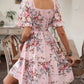 Robe smockée à imprimé floral et encolure carrée pour femme