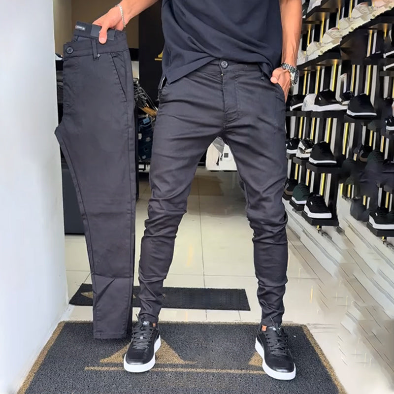 🌟 Coupe parfaite, look élégant – Le pantalon casual slim fit
