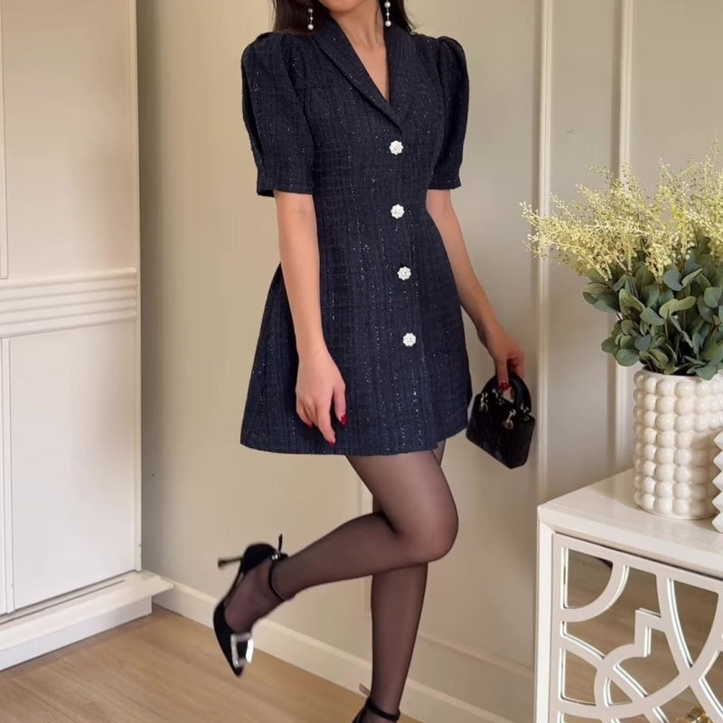 Mini-robe trapèze à manches bouffantes et revers pour femme