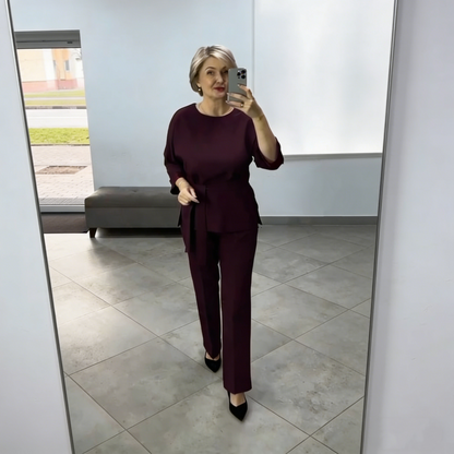 Ensemble élégant 2 pièces pour femme composé d'un haut et d'un pantalon