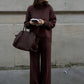 Ensemble sweat-shirt à col montant et pantalon à fermeture éclair sur le côté