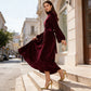 Élégante robe longue à manches cloche en velours