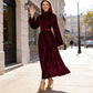Élégante robe longue à manches cloche en velours