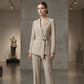 Ensemble élégant pour femme composé d'un blazer à taille nouée et d'un pantalon à jambes larges