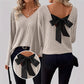 🧶 60% de Réduction! 🎀 Pull à Col en V pour Femme – Nœud Papillon Élégant, Confortable & Chic Derrière ✨