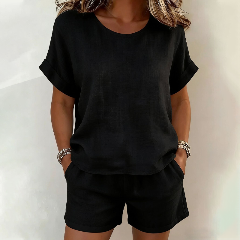 Ensemble 2 pièces pour femme : haut à manches courtes et short