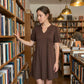Robe élégante pour femme à col V et manches bouffantes