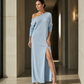 Robe femme à épaules dénudées et fente sur le côté