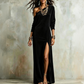 Robe femme à épaules dénudées et fente sur le côté