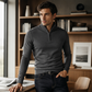Pull élégant pour homme avec col montant et quart de zip