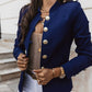 Blazer élégant ajusté pour femme avec boutons dorés