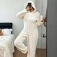 Pyjama une-pièce à capuche motif ours mignon pour femme