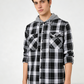 Veste-chemise à capuche en flanelle à carreaux pour homme