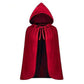 Cape en dentelle à capuche dramatique