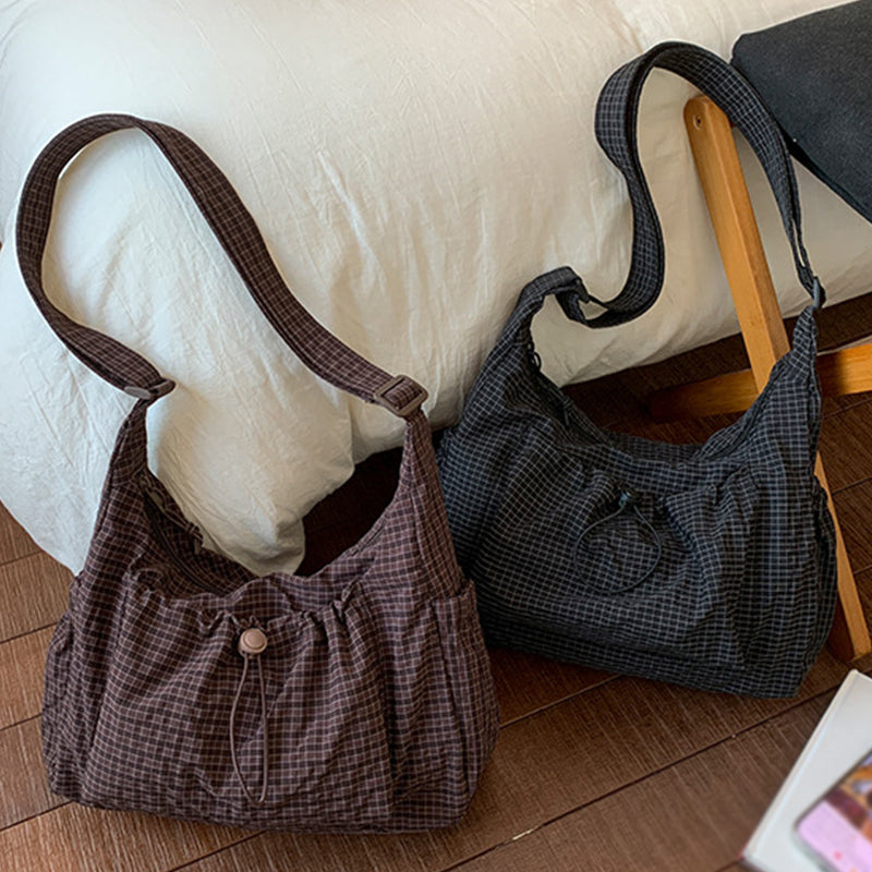 Sac nuage à carreaux avec cordon de serrage et fronces