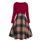 Ensemble élégant pour femme : robe à carreaux et top court