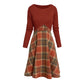 Ensemble élégant pour femme : robe à carreaux et top court