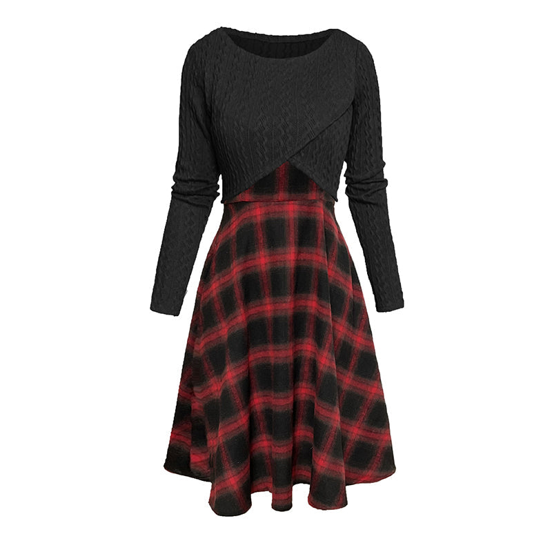Ensemble élégant pour femme : robe à carreaux et top court