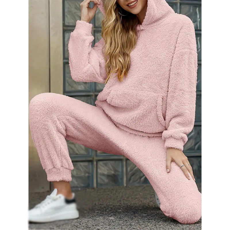 Ensemble de détente pour femme : sweat à capuche en peluche et pantalon