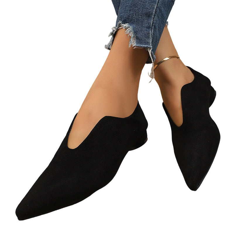 Chaussures plates élégantes pour femme, à bout pointu et découpe en V