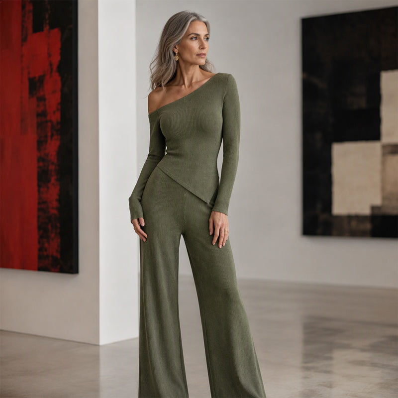 Ensemble femme à épaules dénudées : haut à manches longues et pantalon large