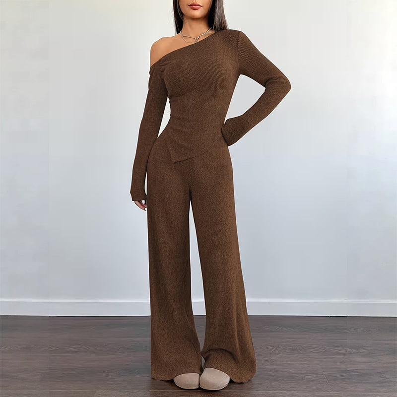 Ensemble femme à épaules dénudées : haut à manches longues et pantalon large