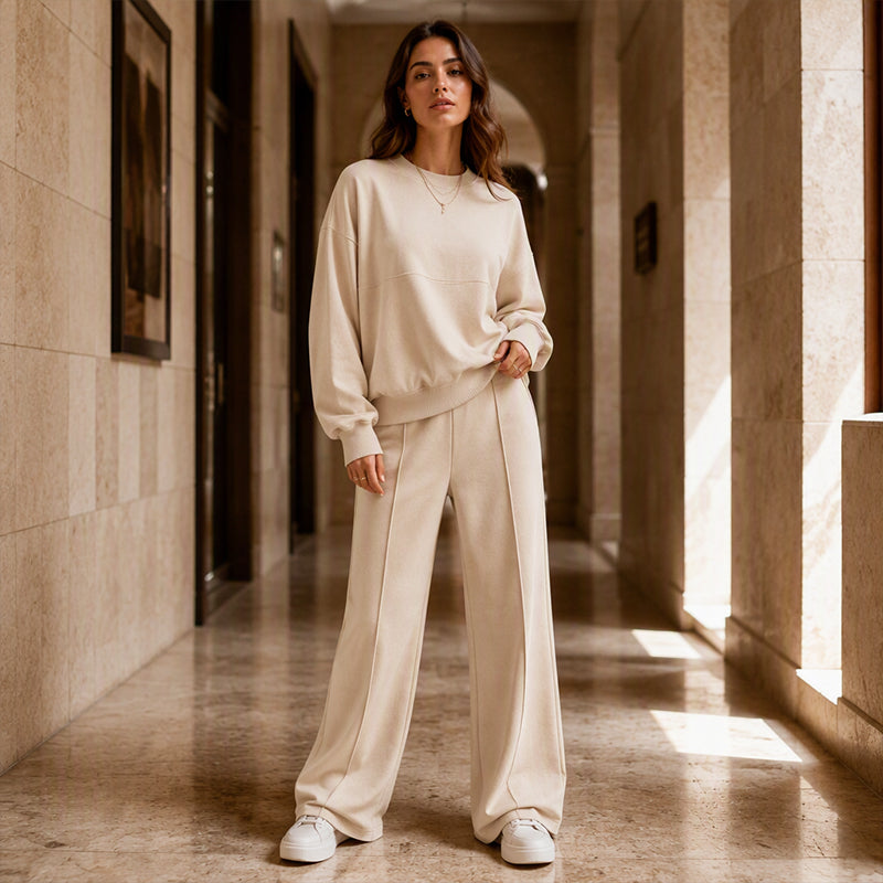 Ensemble sweat à col rond et pantalon de survêtement pour femme