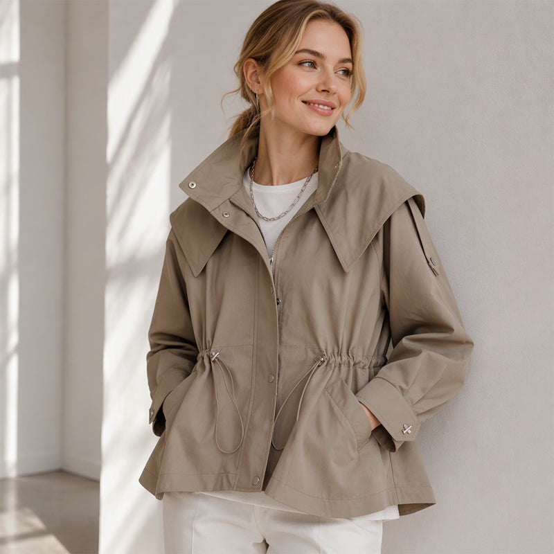 Veste à capuche tendance pour femme avec taille coulissante