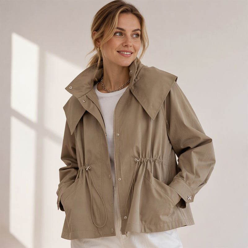 Veste à capuche tendance pour femme avec taille coulissante