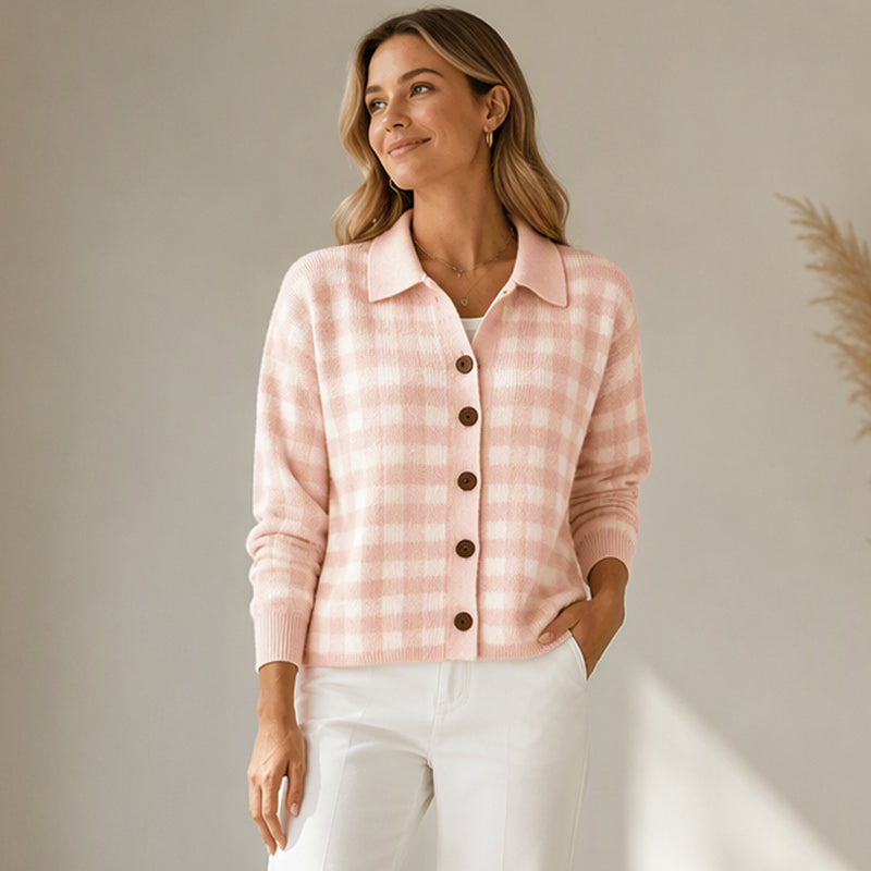 Pull en maille à carreaux et boutonnage pour femme