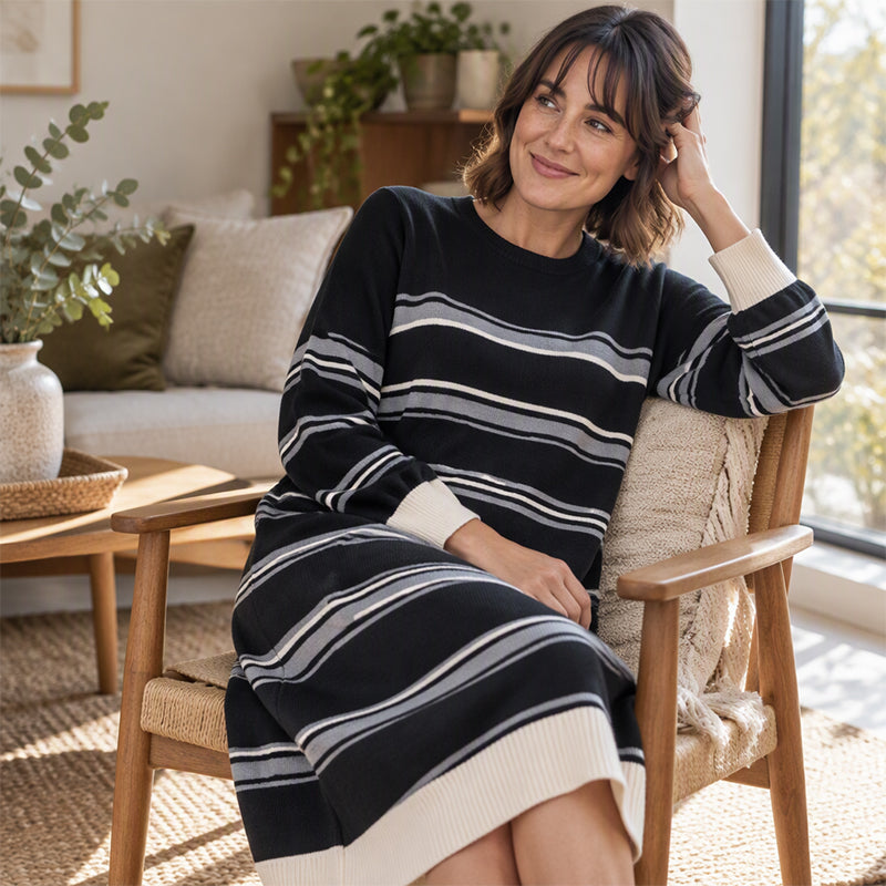 Robe pull en maille rayée à manches longues pour femme